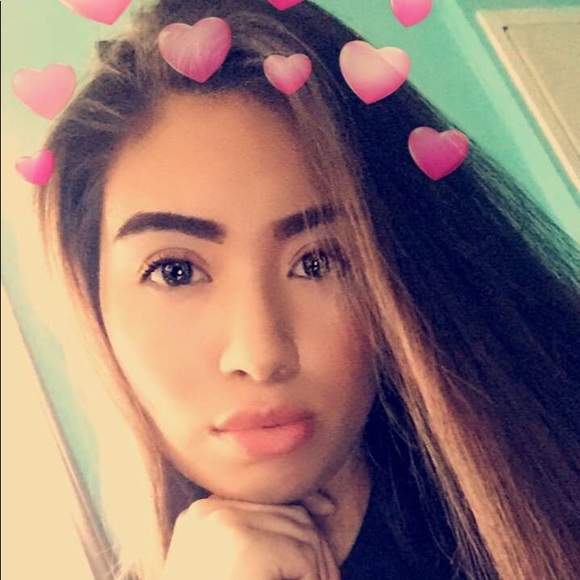 Meet your Posher, Vanessa - Picture 1 of 1